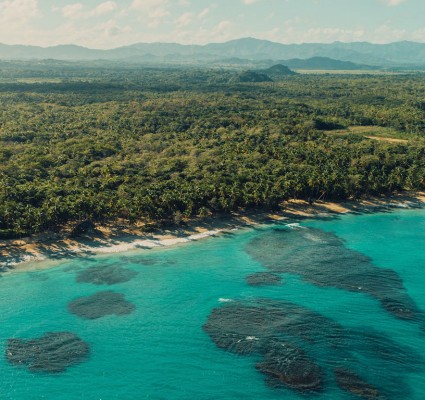 Deep South (Bahia de las Aguilas)